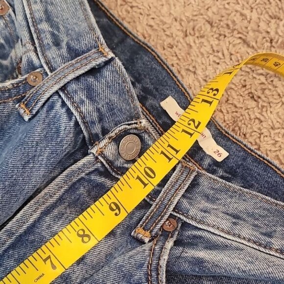 Levis Wedgie Straight Women Jeans Size 26 Distressed Button Fly High Rise - Picture 10 of 13